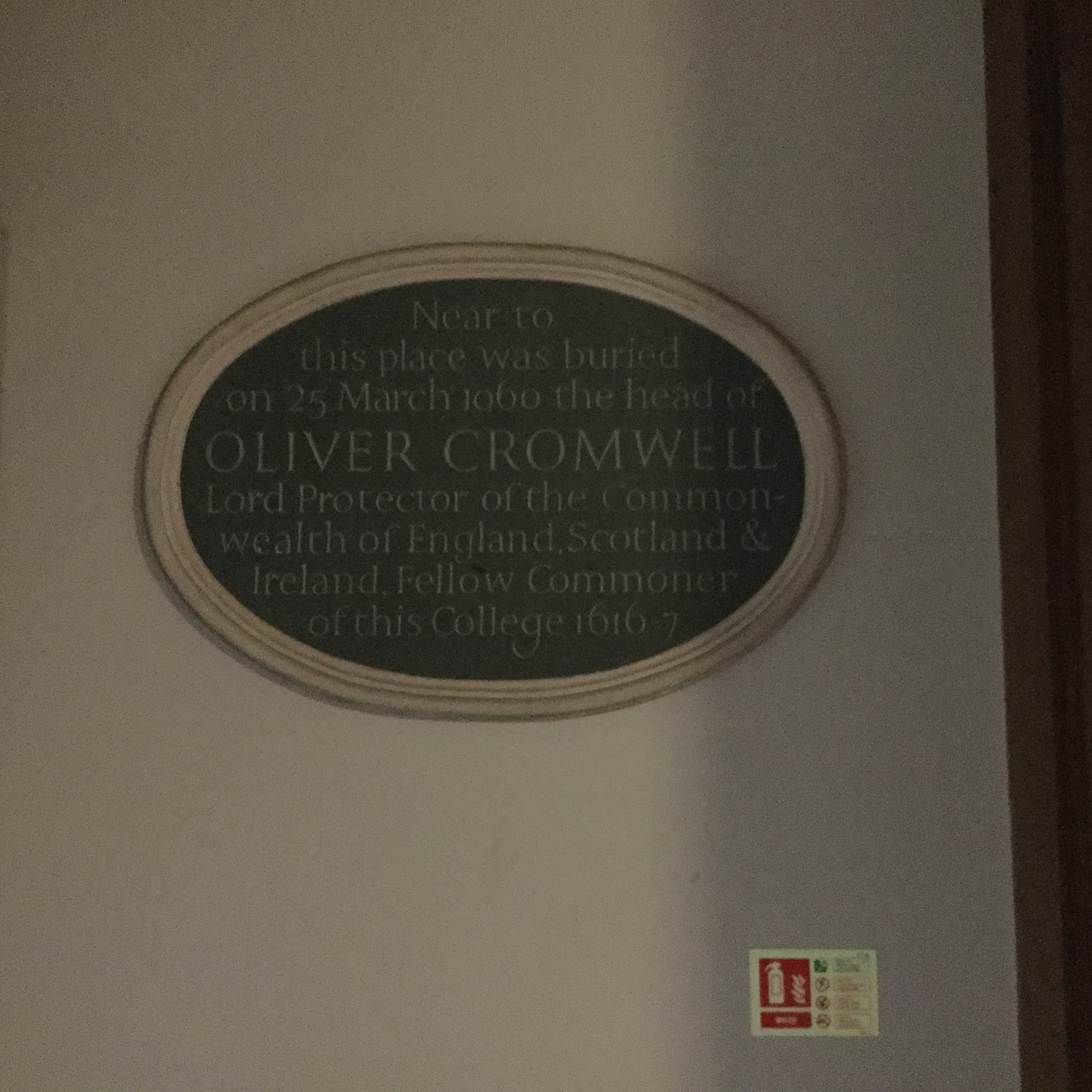 Sydney Sussex College - Oliver Cromwell's Head – photo 3
